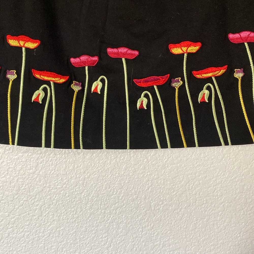 Nicola Quilter Black Embroidered Mini Skirt - Picture 2 of 6